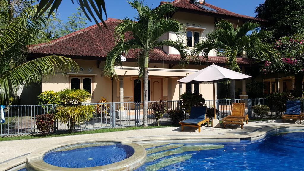 Sari Inn Kuta  외부 사진