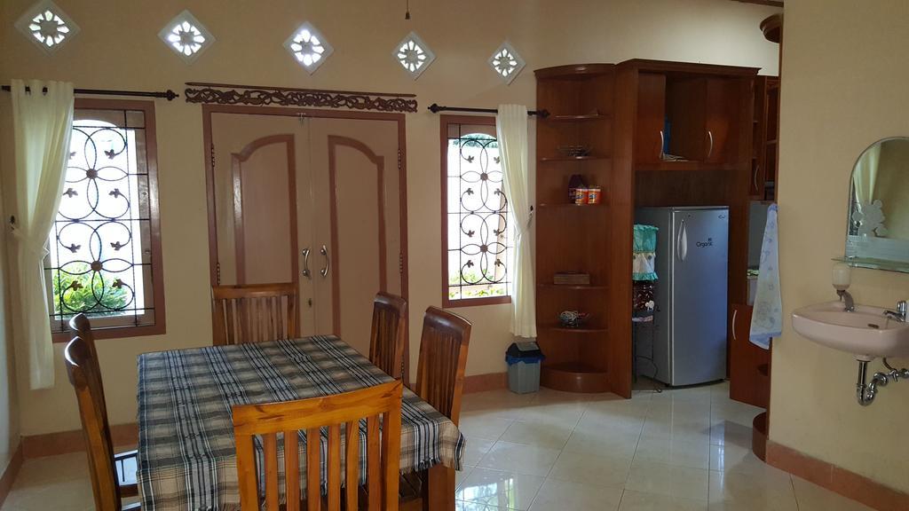 Sari Inn Kuta  외부 사진